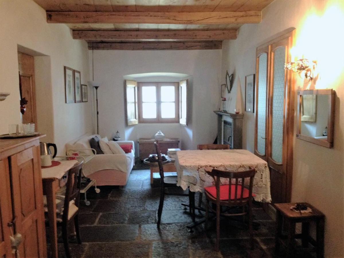 Bed and Breakfast Bb Chiavenna Centro Storico Екстер'єр фото