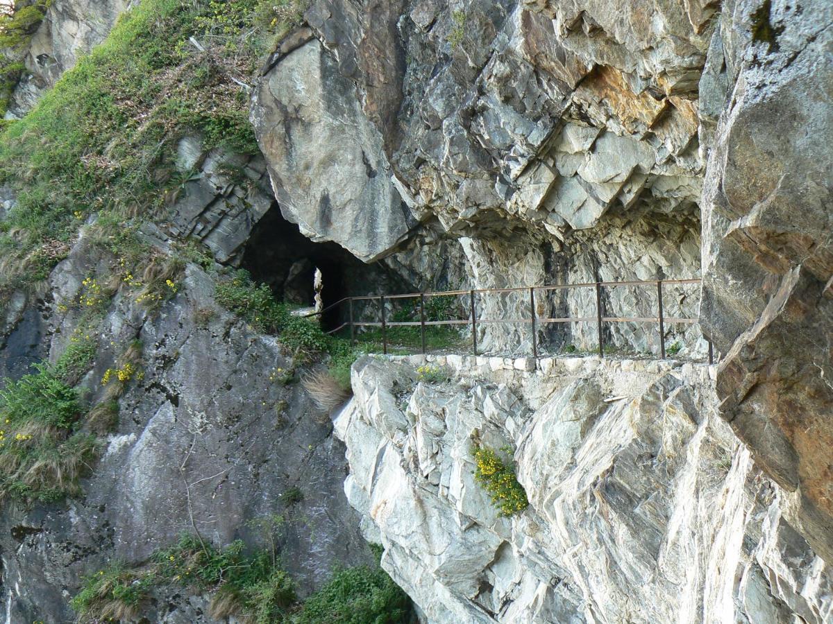 Bed and Breakfast Bb Chiavenna Centro Storico Екстер'єр фото